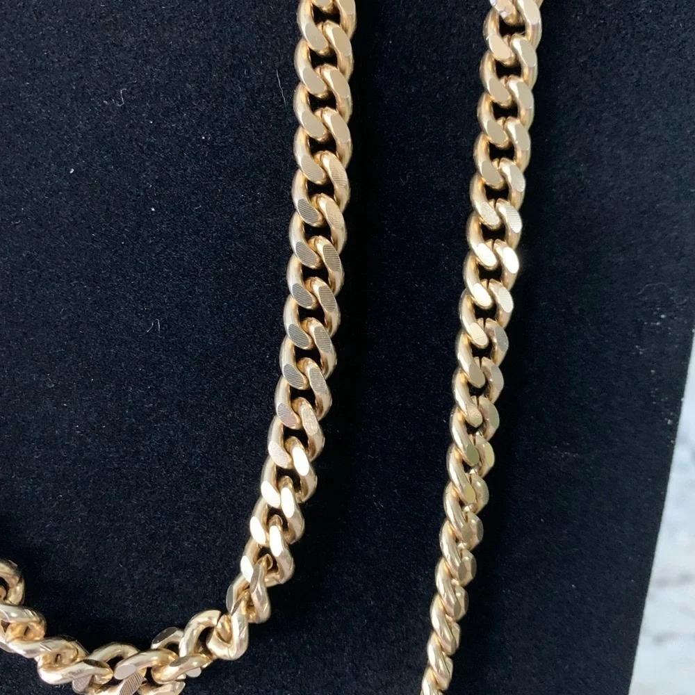 Vintage long‎ gold tone chain necklace